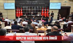 Kepez'de gazetecilere vefa örneği