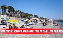 'Sarı yaz'ın tadını çıkaran Antalyalılar sahillere akın etti