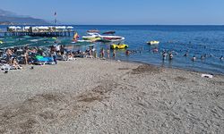 Kemer'de plaj denetlemesi