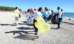 Kemer'de sahil temizlendi