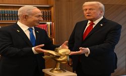 Netanyahu, Trump'a "Altın Güvercin" hediye etti