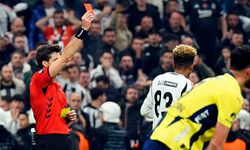 Beşiktaş ile Fenerbahçe arasındaki son 50 derbide 34 kırmızı kart çıktı