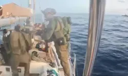 İsrail, Küresel Sumud Filosu'ndan 21 gemiye saldırdı