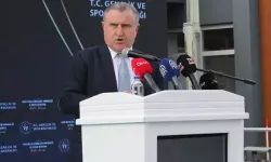 Bakan Bak: Sporun birleştirici gücünü kullanıyoruz