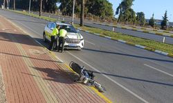 Manavgat'ta sürücü motosikleti bırakıp kaçtı