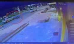 Motosiklete çarpıp olay yerinden kaçtı