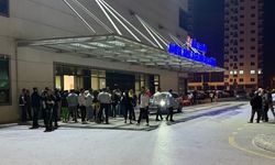 Düğün salonu önünde silahlı çatışma