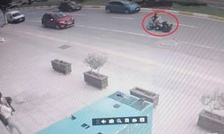 Motosikletle beraber metrelerce sürüklendiler