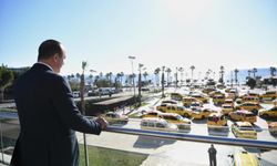 Konyaaltı'da taksicilerden Cumhuriyet konvoyu