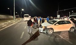 Elazığspor oyuncularını taşıyan otobüs ile otomobil çarpıştı: 1 kişi yaralandı