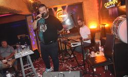 Savaş, Çapkın Sahne'de