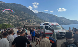 Fethiye’de yamaç paraşütleri havada çarpıştı: 3 yaralı