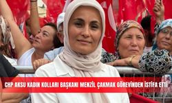 CHP Aksu Kadın Kolları Başkanı Menzil Çakmak görevinden istifa etti