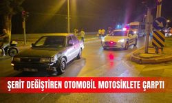 Şerit değiştiren otomobil motosiklete çarptı