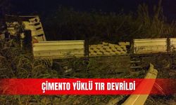 Çimento yüklü tır devrildi