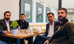 Ortaköy mantıcısı kapılarını açtı: Ünlü sanatçı Hakan Tosun kurdele kesti