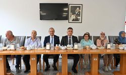 Dervişoğlu ve Kocagöz’den huzurevine moral ziyareti