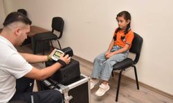 Kepez'de öğrencilere göz taraması yapıldı