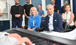 Başkan Kocagöz’den liseye müzik sınıfı desteği