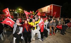 DokumaPark'ta milli maç izlendi