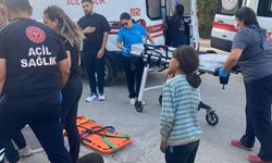 Serik'te otomobil ile skuter çarpıştı