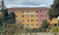 15 öğrenci zehirlenme şüphesiyle hastaneye kaldırıldı