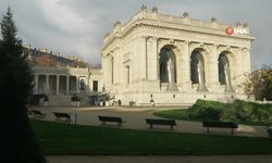 İBB iddianamesinde adı geçen Paris'te kiralanan "İstanbul Evi" görüntülendi