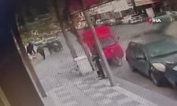 Motosiklet sürücüsünün ağır yaralandığı korkunç kaza kamerada