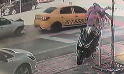 Yaya geçidinde anne ve bebeğe otomobil böyle çarptı