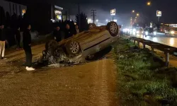 Kontrolden çıkan otomobil, ters döndü: 2 yaralı