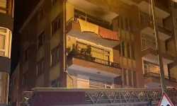 Yanan evde mahsur kalan anne ve oğlu yaralandı