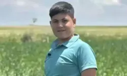 Traktörün altında kalan çocuk hayatını kaybetti