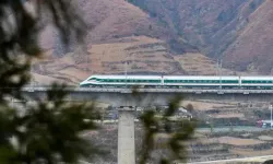 Çin’de tren kazası: 11 ölü