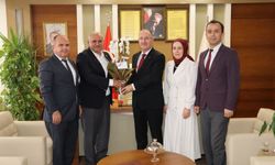 Eğitim Bir Sen'den Milli Eğitim Müdürü'ne 24 Kasım jesti