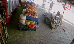 Motosikletli metrelerce havaya savruldu