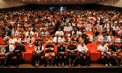 Donör aileleri ve organ bağışı ile yaşama tutunanların duygu dolu buluşması