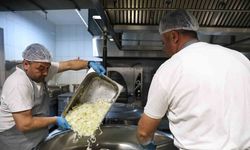 Alanya Aşevi’nden ihtiyaç sahiplerine günde 2 öğün sıcak yemek