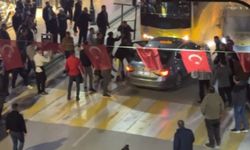 Alkollü sürücü ortalığı birbirine kattı, darbedildi