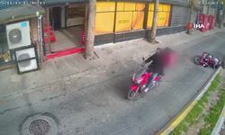 Motosiklet sürücüsü yere düştü, arkasındaki yolcu metrelerce sürüklendi: O anlar kamerada