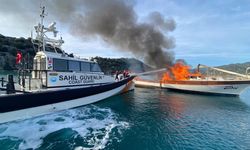 Demre'de ticari yat yandı