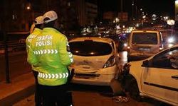 Antalya'da zincirleme kaza: 6 otomobil birbirine girdi