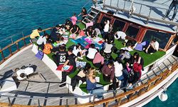 Demre'de öğrenciler deniz ekosisteminin korunmasına dikkat çekti