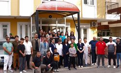 Antalya’da otomobil tutkunlarından huzurevine anlamlı ziyaret