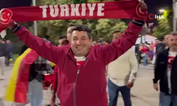 Türk taraftarlar, İspanya'da millileri yalnız bırakmadı