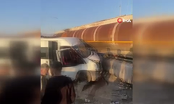 Okul servisi tankerle çarpıştı: 13’ü öğrenci 14 yaralı