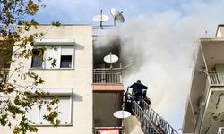 Yangın çıkan daire kullanılamaz hale geldi