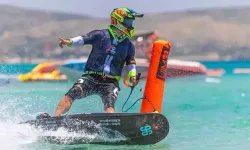 Türkiye Motosurf Milli Sporcuları zirveye yükseliyor