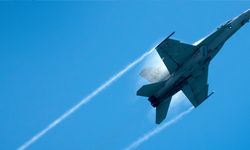 ABD medyası: "ABD'ye ait F-18 savaş uçakları, Venezuela hava sahasına girdi"