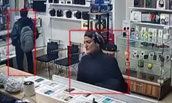 Telefonunu ücretsiz tamir ettirmek isteyen kadın, iş yerinden hoparlör çalıp kaçtı