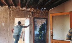 2 katlı ev yangında kül oldu